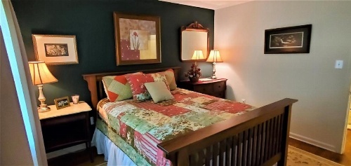 Amos`s Willow Bend Stone Cottage image 27