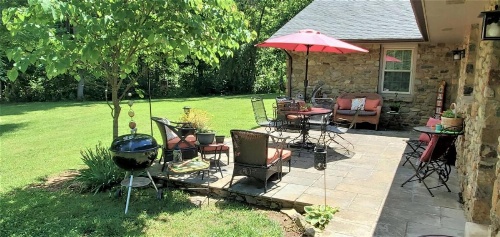 Amos`s Willow Bend Stone Cottage image 32