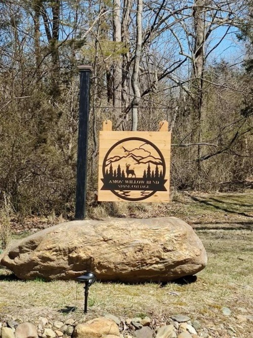 Amos`s Willow Bend Stone Cottage image 39